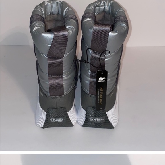 Sorel Out N About Puffy Mid Pure Silver Size 7 - Picture 3 of 5